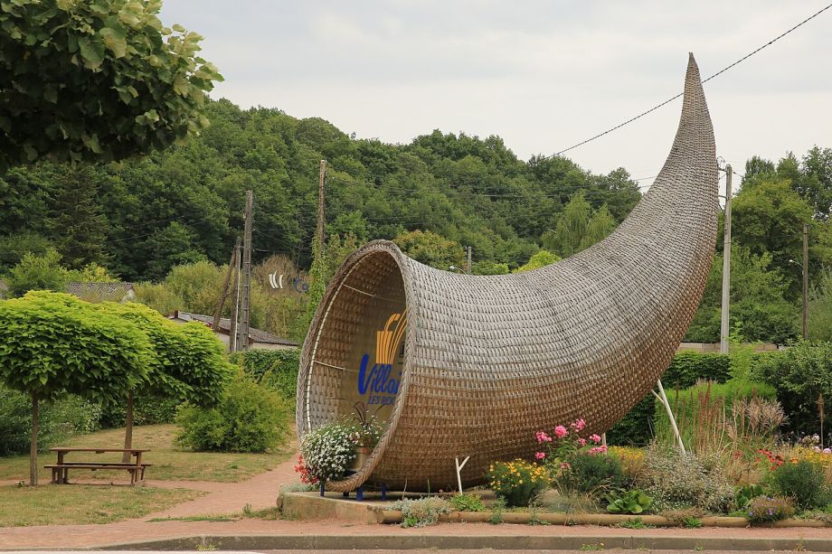 Que faire autour du Jardin des Oiseaux à Coteaux-sur-Loire : les vanneries de Villaines-les-rochers
