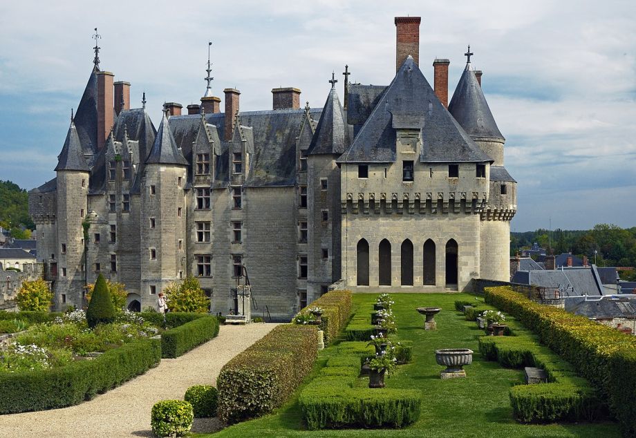 Que faire autour du Jardin des Oiseaux à Coteaux-sur-Loire : le château de Langeais